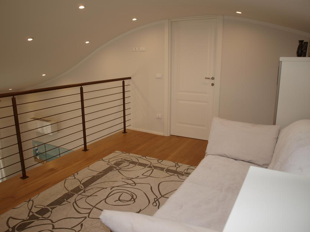 Il Pontile Holidays Apartment Marina di Pietrasanta Bilik gambar